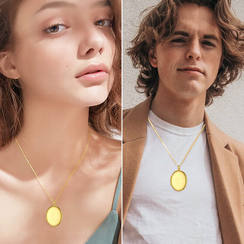 206)Tiny and Dainty Coin Disc Charm with Initial Necklace. Personalized Name Necklace.Bridesmaid gift necklace. Birthday Gift.